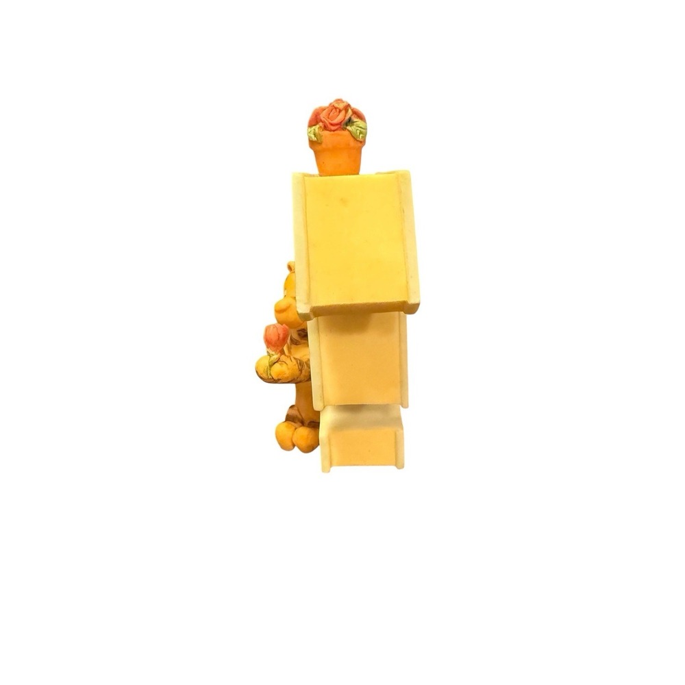 Classic Winnie the Pooh 3D Alphabet Letter F Michel Resin Flowers Tigger - Picture 2 of 4